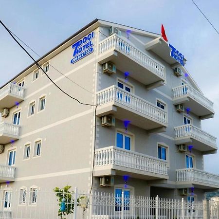 Doci Seven Hotel Velipojë Esterno foto
