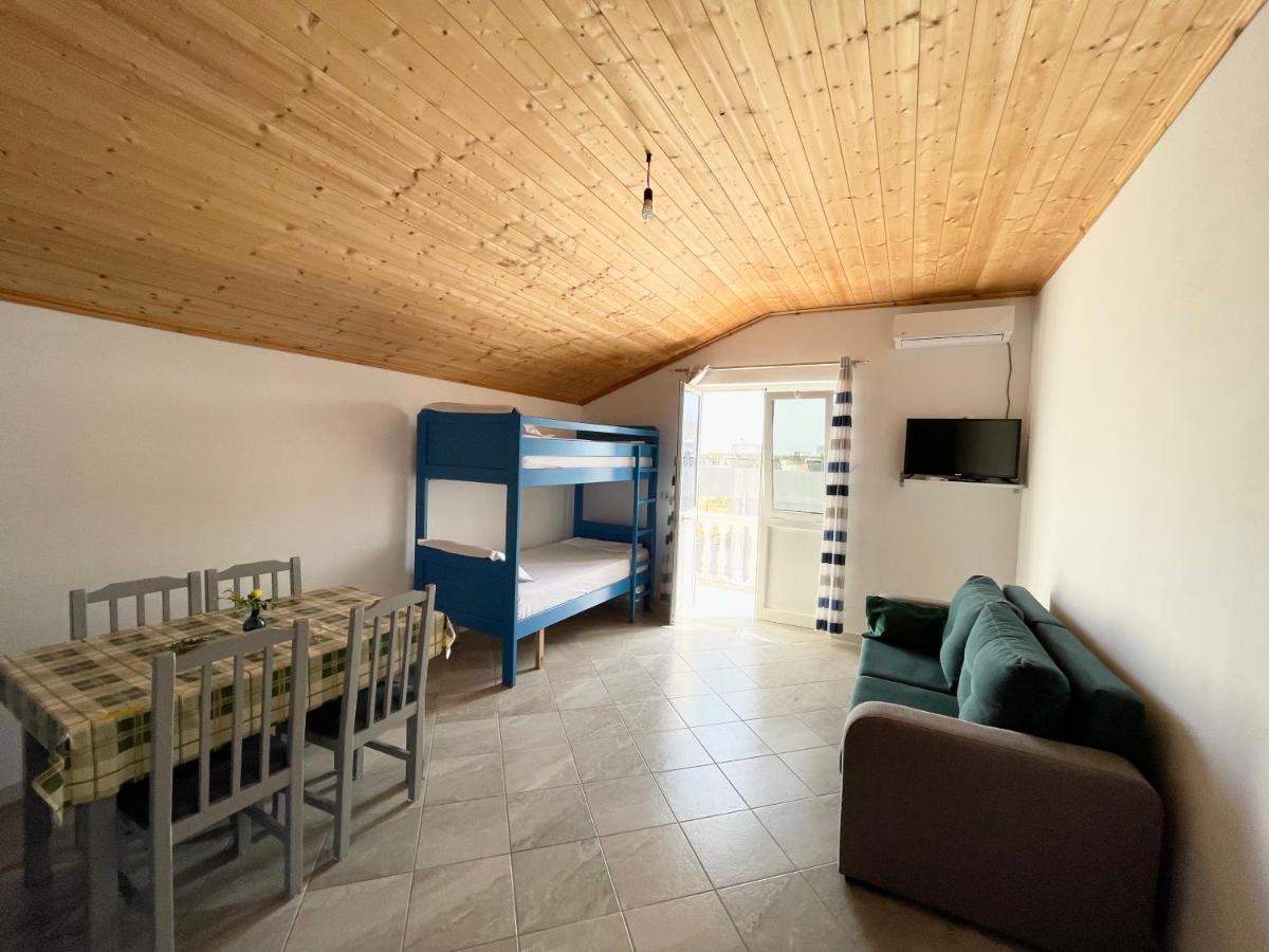 Doci Seven Hotel Velipojë Esterno foto